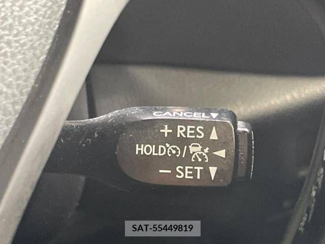 Toyota C-HR 2017-06 322982-6