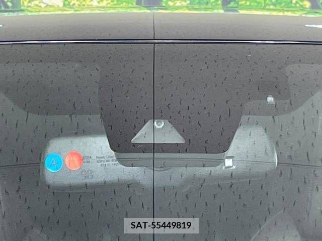 Toyota C-HR 2017-06 322982-5