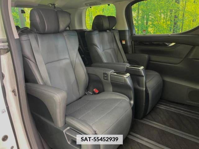 Toyota ALPHARD 2022-08 378436-9