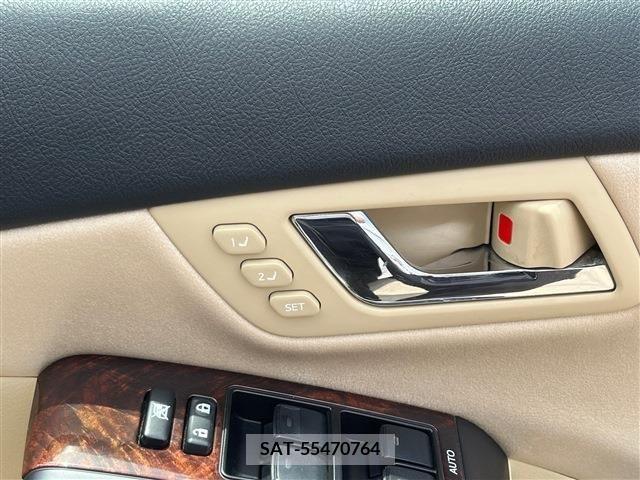Toyota SAI 2015-08 300584-13