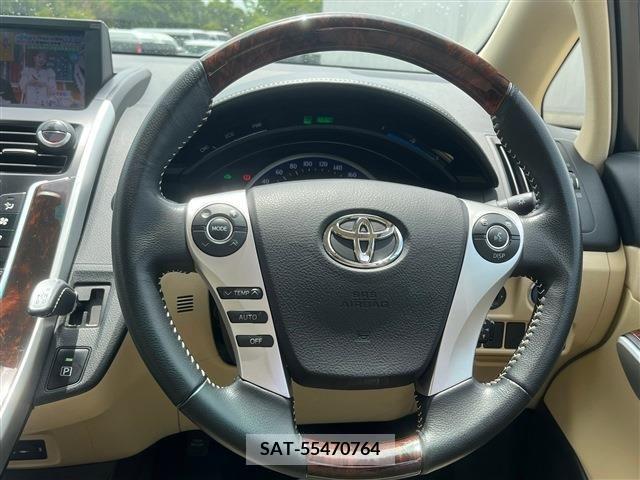 Toyota SAI 2015-08 300584-20