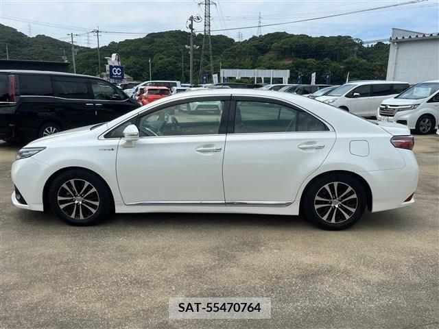 Toyota SAI 2015-08 300584-7