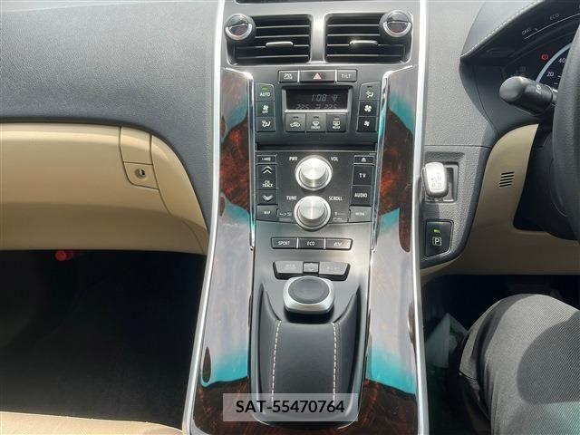 Toyota SAI 2015-08 300584-19