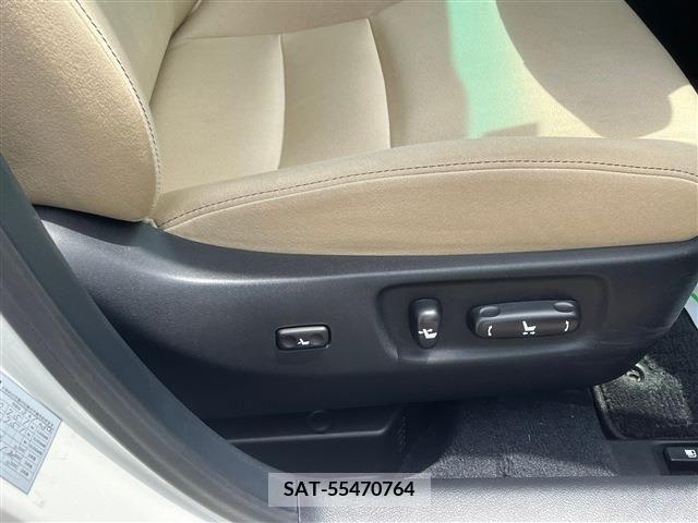 Toyota SAI 2015-08 300584-15