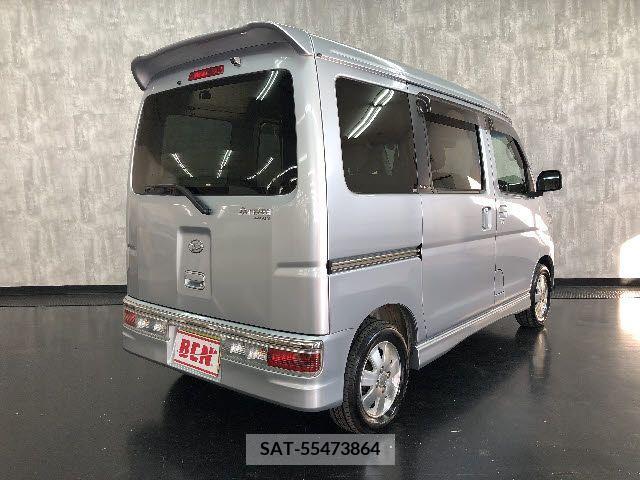 Daihatsu ATRAI WAGON 2015-06 214719-2