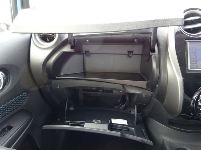 Nissan NOTE 2013-12 23964-20