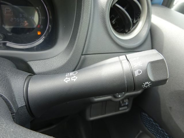 Nissan NOTE 2013-12 23964-27