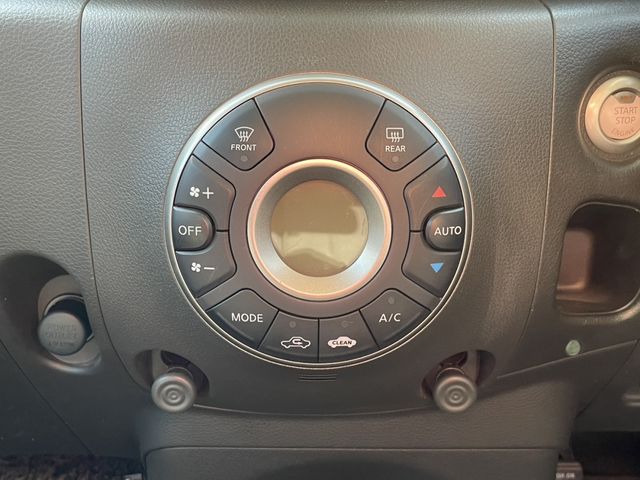 Nissan CUBE 2010-07 1863-11