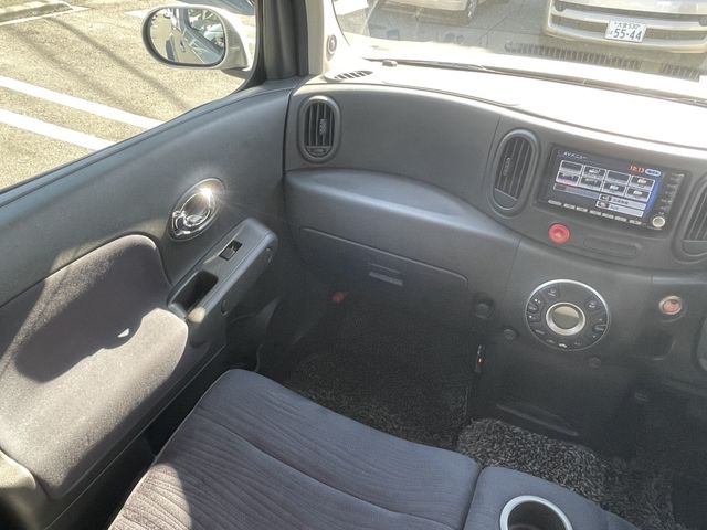 Nissan CUBE 2010-07 1863-8
