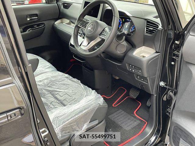Mitsubishi DELICA MINI 2023-11 214767-1