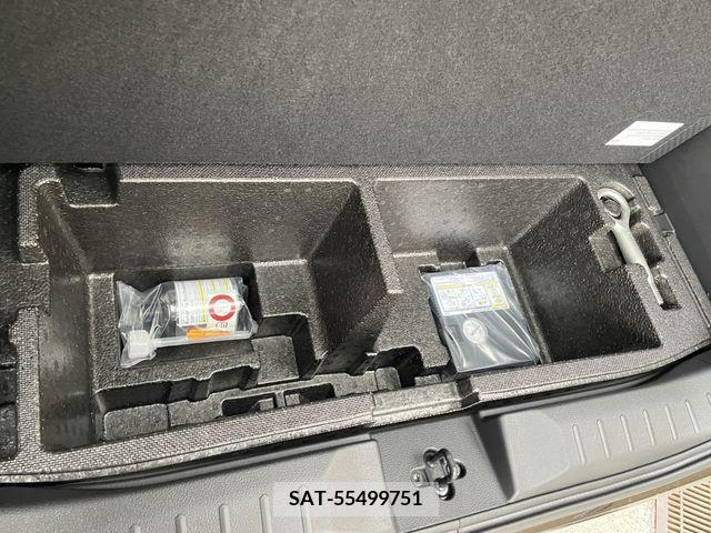 Mitsubishi DELICA MINI 2023-11 214767-17