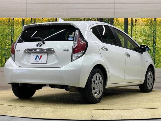 Toyota AQUA 2016-05 3572-17