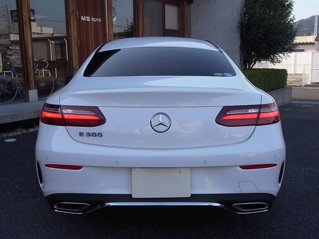 Mercedes Benz E-CLASS 2017-09 901-17