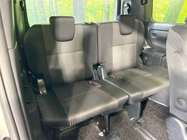 Toyota VOXY 2018-06 14337-10