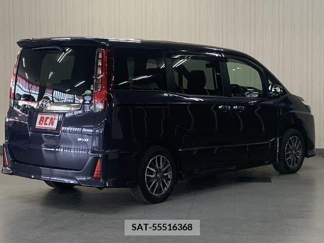 Toyota NOAH 2017-04 279514-2
