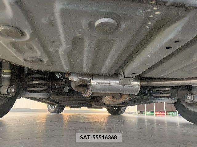 Toyota NOAH 2017-04 279514-25