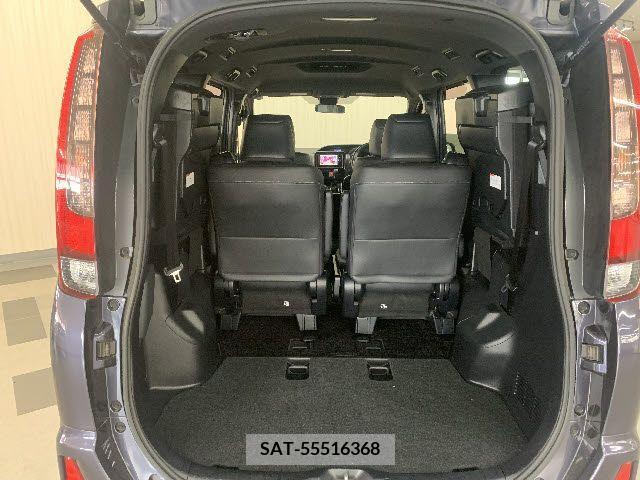 Toyota NOAH 2017-04 279514-20
