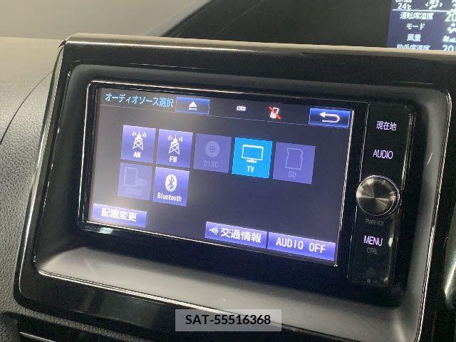 Toyota NOAH 2017-04 279514-5