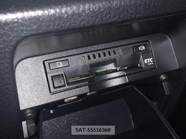 Toyota NOAH 2017-04 279514-10