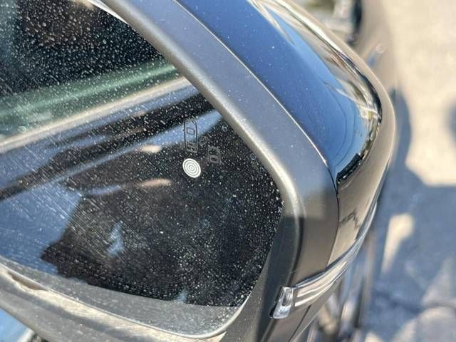 Peugeot 208 2021-02 26555-6