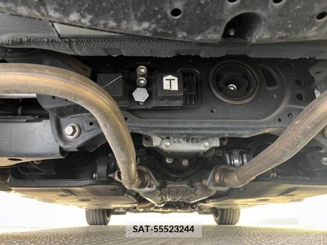 Lexus RC 2018-01 275749-19