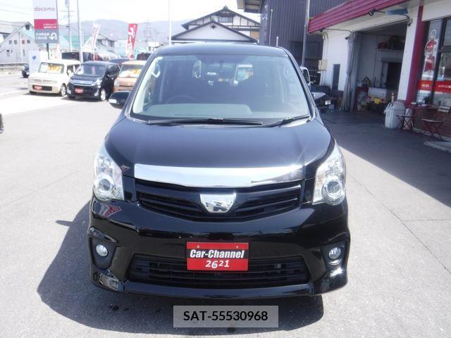 Toyota NOAH 2010-05 245919-1