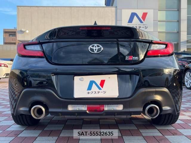 Toyota 86 2023-12 335179-15