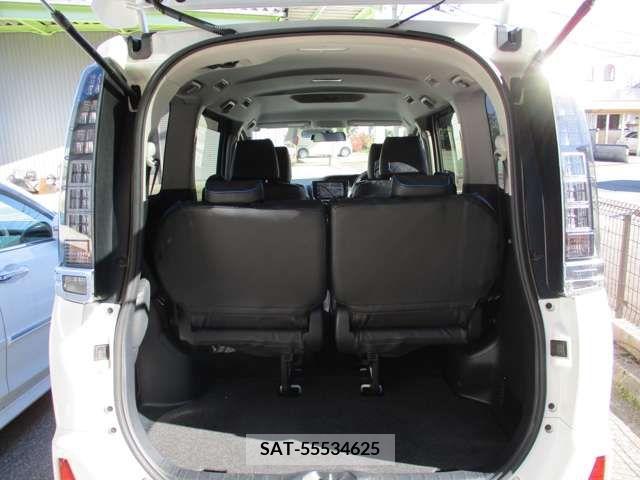 Toyota VOXY 2014-07 207739-15