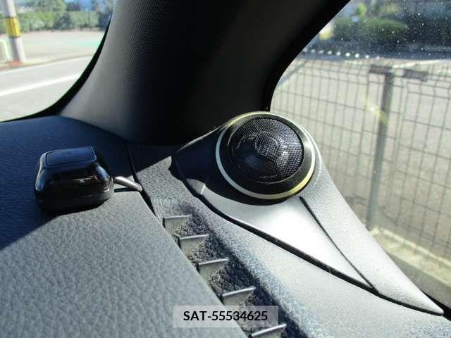Toyota VOXY 2014-07 207739-18