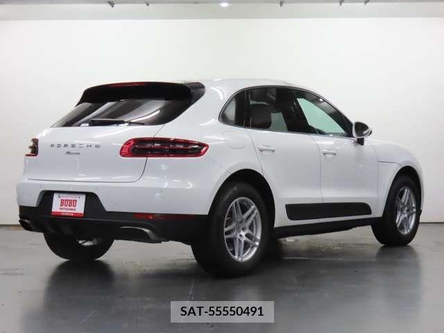 Porsche MACAN 2017-06 393281-4
