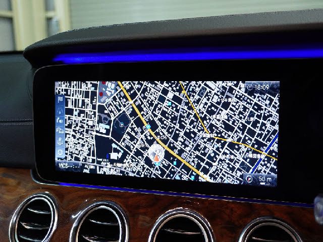 Mercedes Benz E-CLASS 2017-01 16621-12