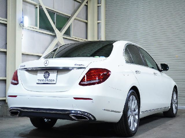 Mercedes Benz E-CLASS 2017-01 16621-1
