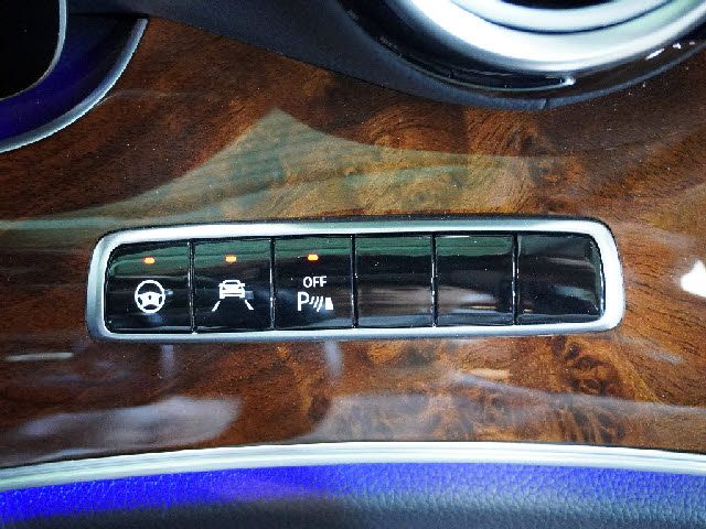 Mercedes Benz E-CLASS 2017-01 16621-17