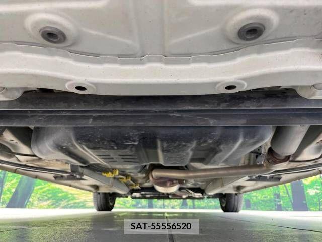 Toyota Pixis Mega 2018-01 338321-19
