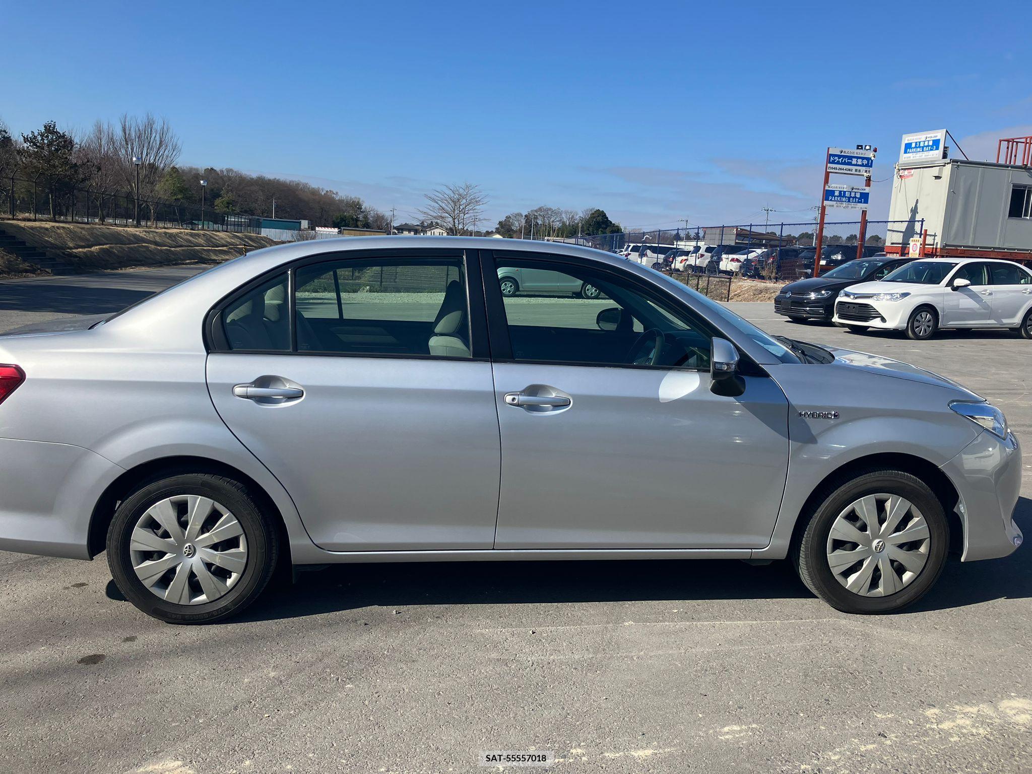 Toyota COROLLA AXIO 2017-01 257561-6