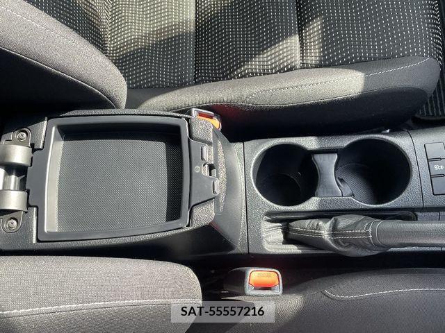 Toyota AURIS 2016-10 238977-14