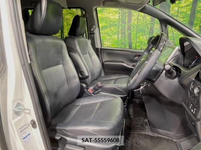 Toyota ESQUIRE 2016-12 380932-8