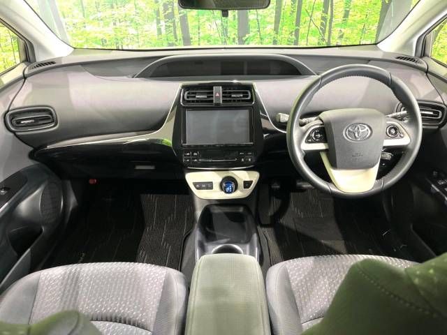 Toyota PRIUS 2016-04 20342-1