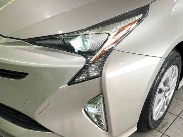 Toyota PRIUS 2016-04 20342-12