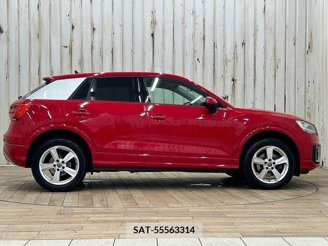 Audi Q2 2018-12 318031-13