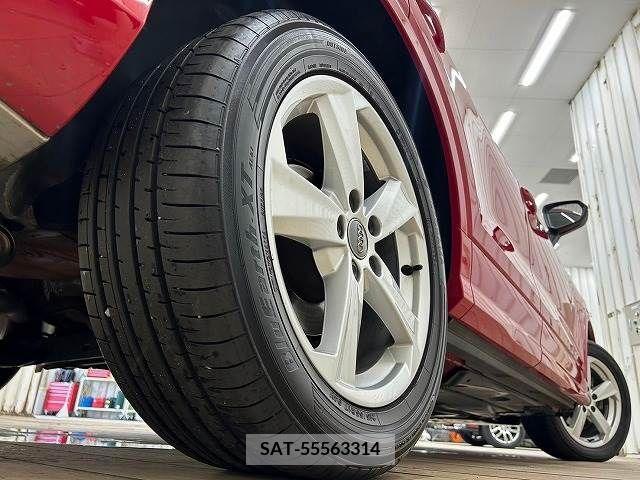 Audi Q2 2018-12 318031-18