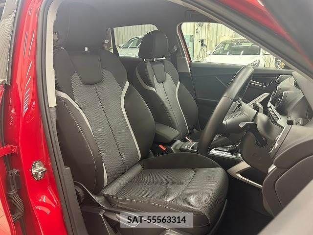 Audi Q2 2018-12 318031-8