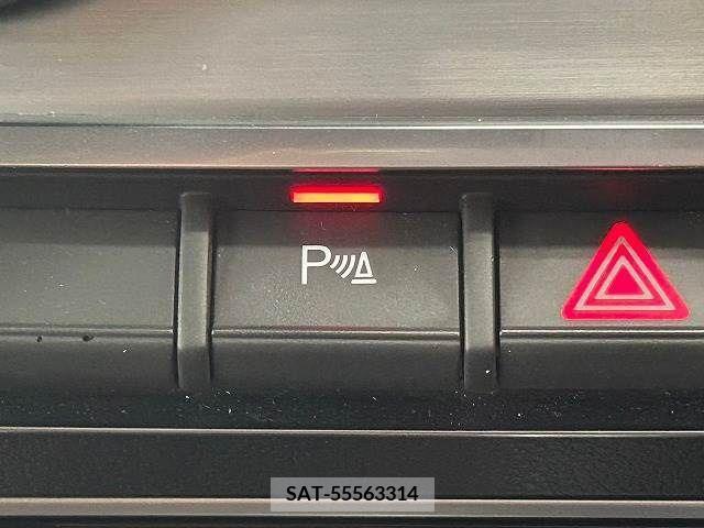 Audi Q2 2018-12 318031-7