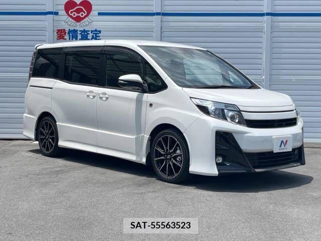 Toyota NOAH 2018-01 321575-17