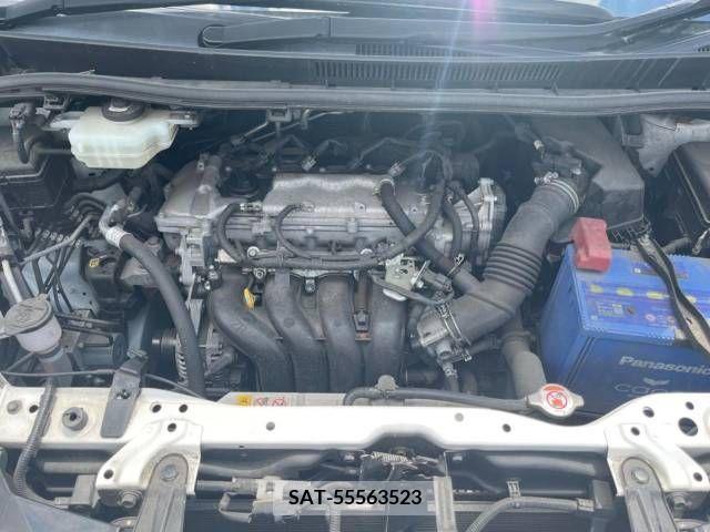 Toyota NOAH 2018-01 321575-19