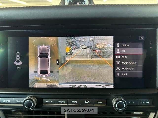 Porsche MACAN 2020-08 281569-3