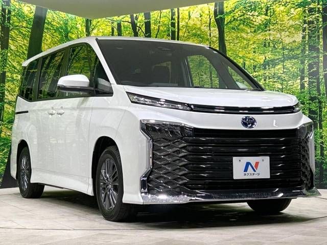 Toyota VOXY HYBRID 2023-03 190915-16