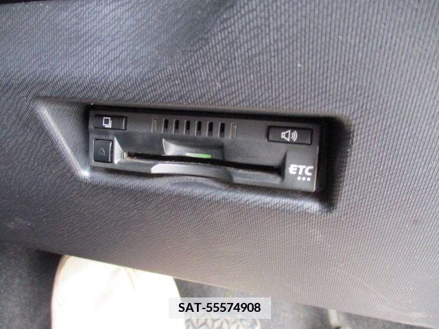 Toyota AQUA 2021-02 372658-13