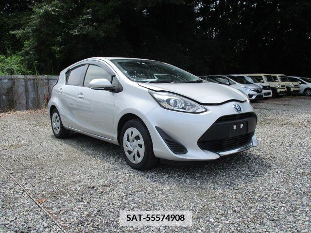 Toyota AQUA 2021-02 372658-0