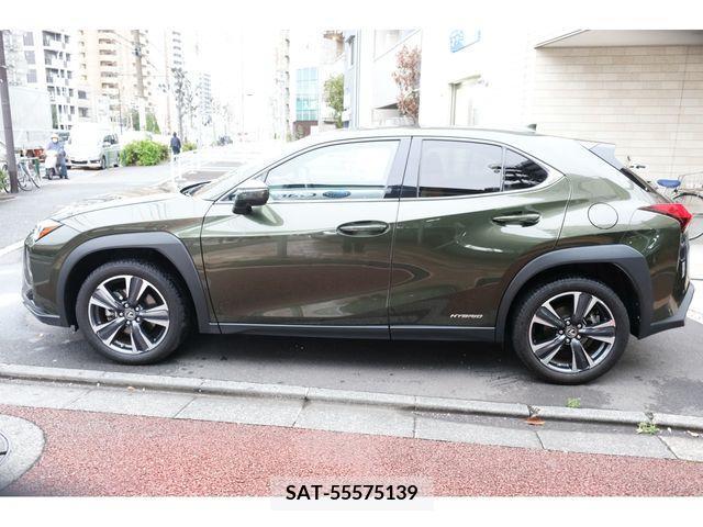 Lexus UX 2022-07 239825-7